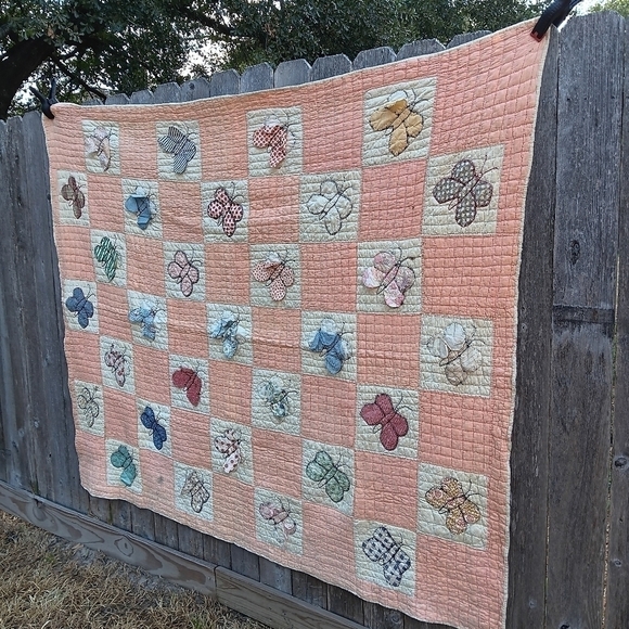 Vintage Butterfly Hand Quilted Quilt - Picture 2 of 16